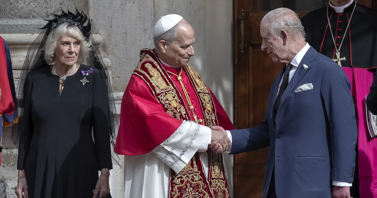Põhja-Iiri pastor nõuab protestantismi reetnud kuningas Charlesi taandumist