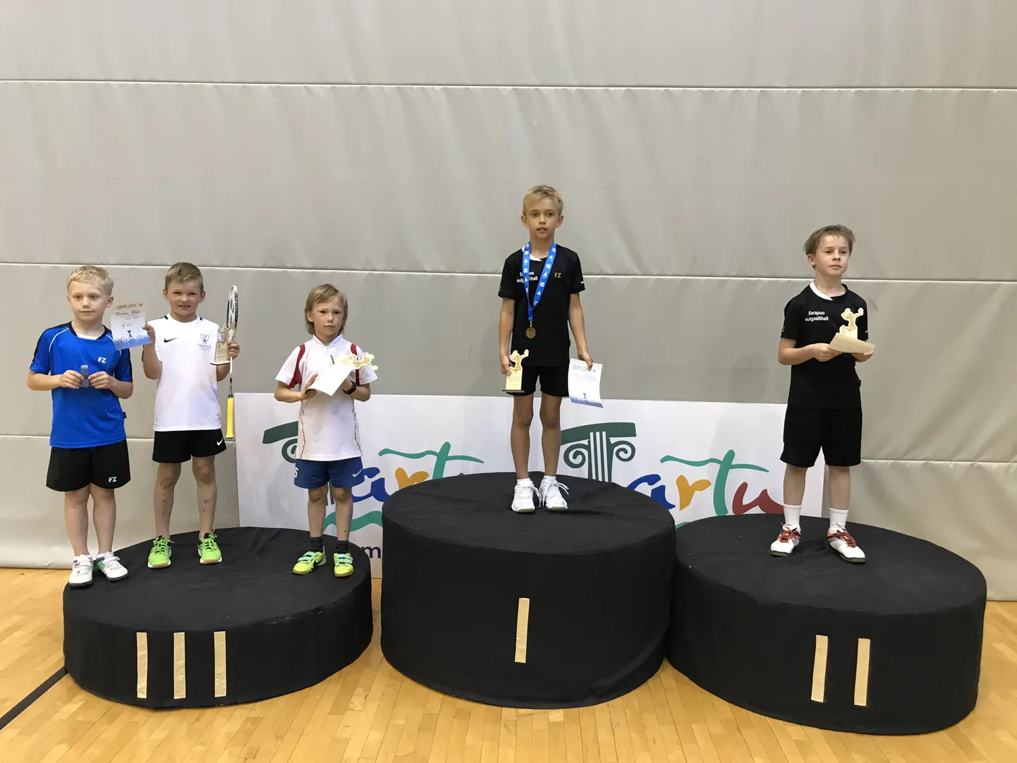 U9 vanuseklassi esiviisik: Oskar Laanes (paremalt), Oliver Puhtla, Koit Hallik, Marten Põder ja Kaspar Sorge.