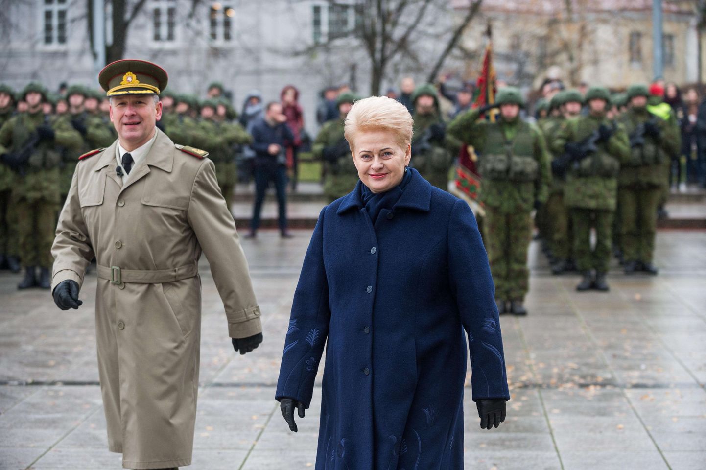 (171123) -- VILNIUS, Nov. 23, 2017 (Xinhua) -- Lithuanian President Dalia Grybauskaite (R) reviews the troops during the Lithuania's Armed Forces Day celebration in Vilnius, capital of Lithuania, on Nov. 23, 2017. Lithuanian armed forces and troops of some NATO member countries and Ukraine held a gala with formation on Nov. 23 to celebrate Lithuania's Armed Forces Day. The first decree on establishing armed forces was approved on Nov. 23, 1918, which became the Armed Forces Day of the Baltic country. (Xinhua/Alfredas Pliadis)(jmmn) - Alfredas Pliadis -//CHINENOUVELLE_chinenouvelle16591/Credit:CHINE NOUVELLE/SIPA/1711231620