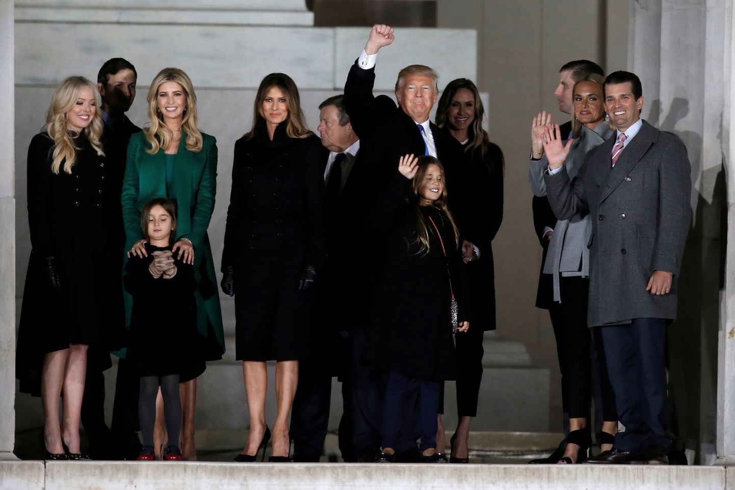 Donald Trump perega ametissevannutamise päeval.