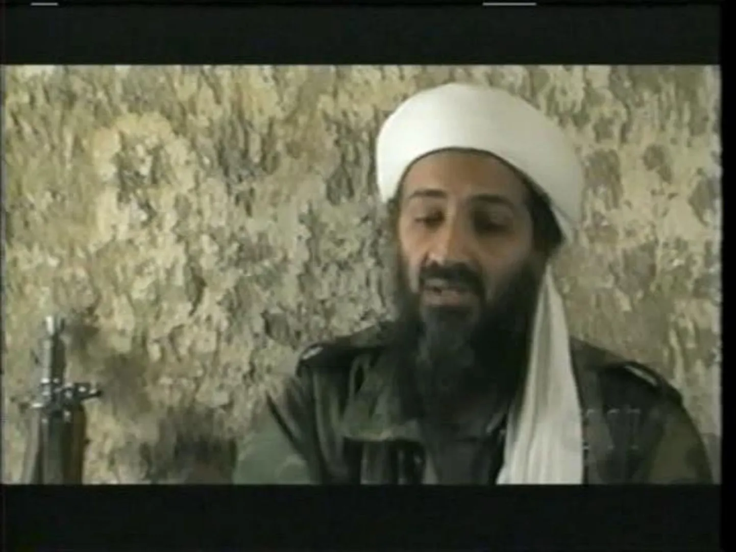Osama bin Laden 1997. aastal CNNile intervjuud andmas.