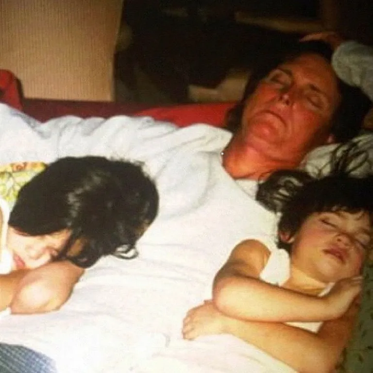 Bruce Jenner tütarde Kylie ja Kendalliga