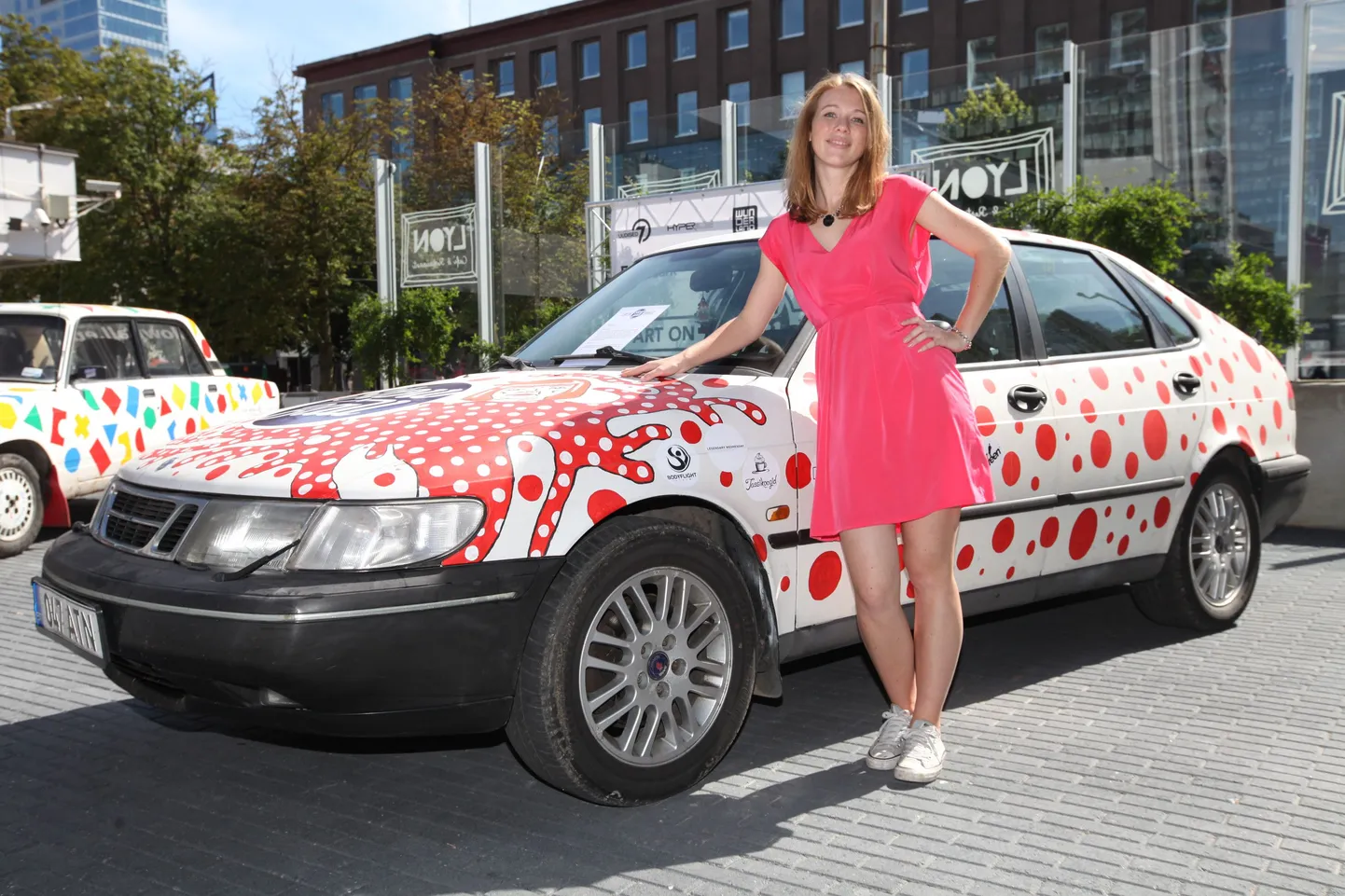 «Kunst ratastel» Viru Keskuse ees