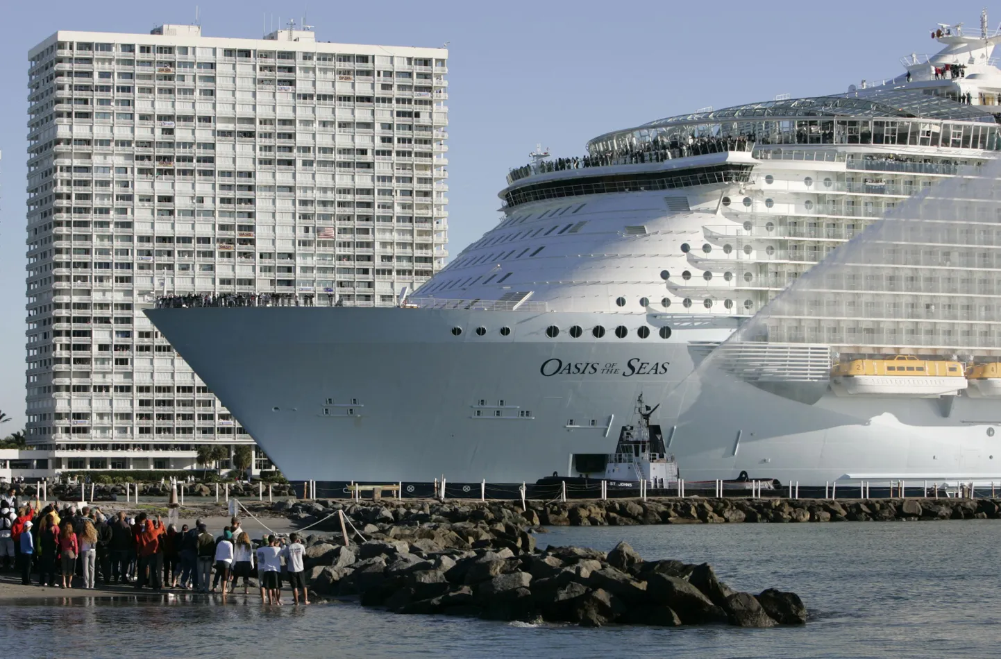 Ristluslaev Oasis of the Seas Floridas.