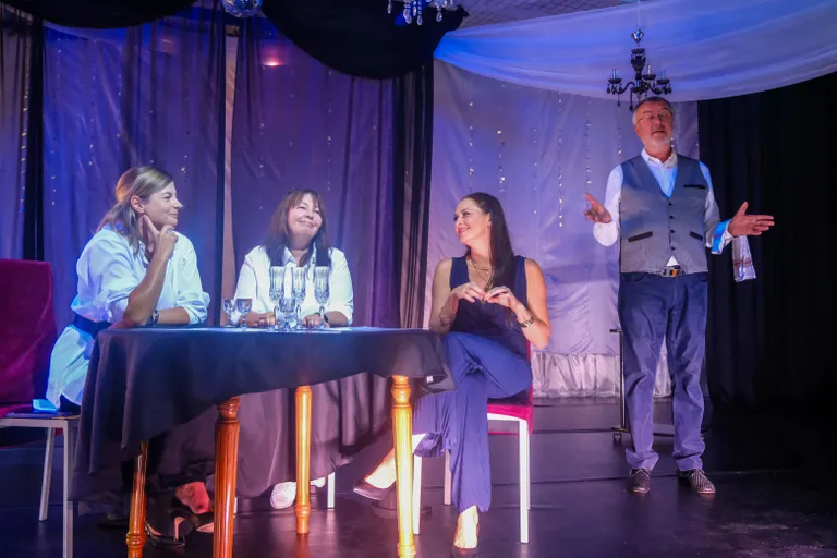 Oma debüütrolli tegid imelised Julia Selge, Evelyn Karlsson, Ketli Piirsalu ja Herkki Haldre.