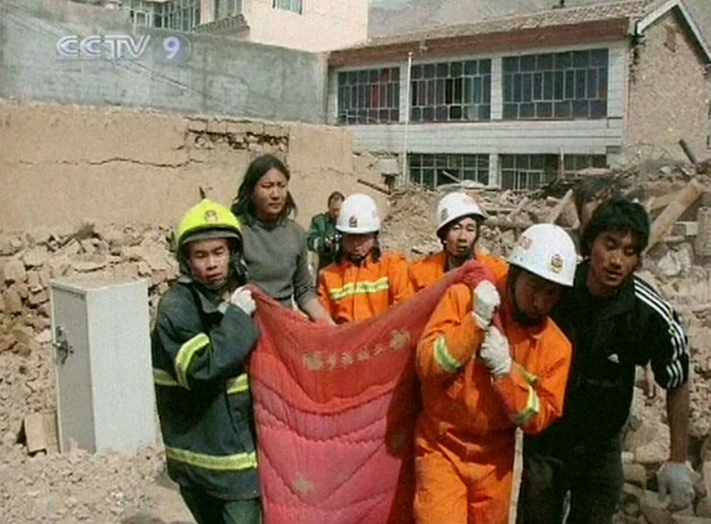 Hiina päästetöötajad kannatanut kandmas