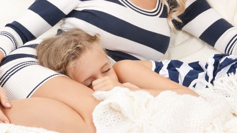 Почему детям трудно уснуть: четыре причины