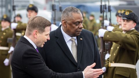 Певкур в США ⟩ Эстония ждет от НАТО плана по увеличению военных расходов