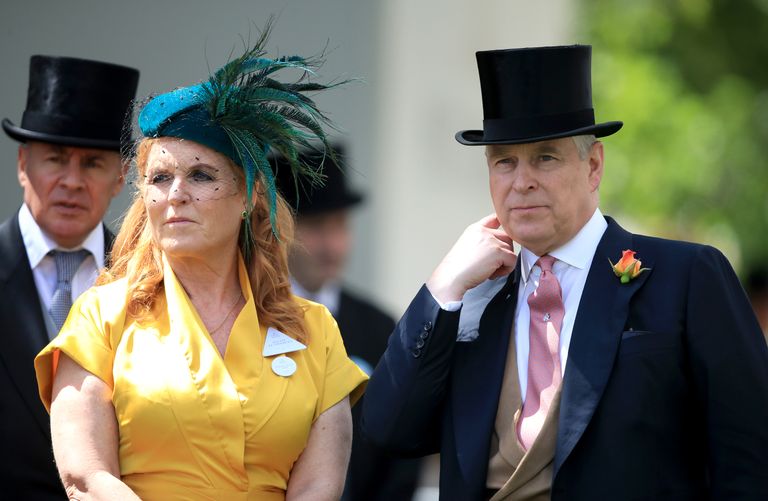 Prints Andrew ja ta eksnaine, Yorki hertsoginna Sarah juunis 2019 Ascoti võiduajamistel