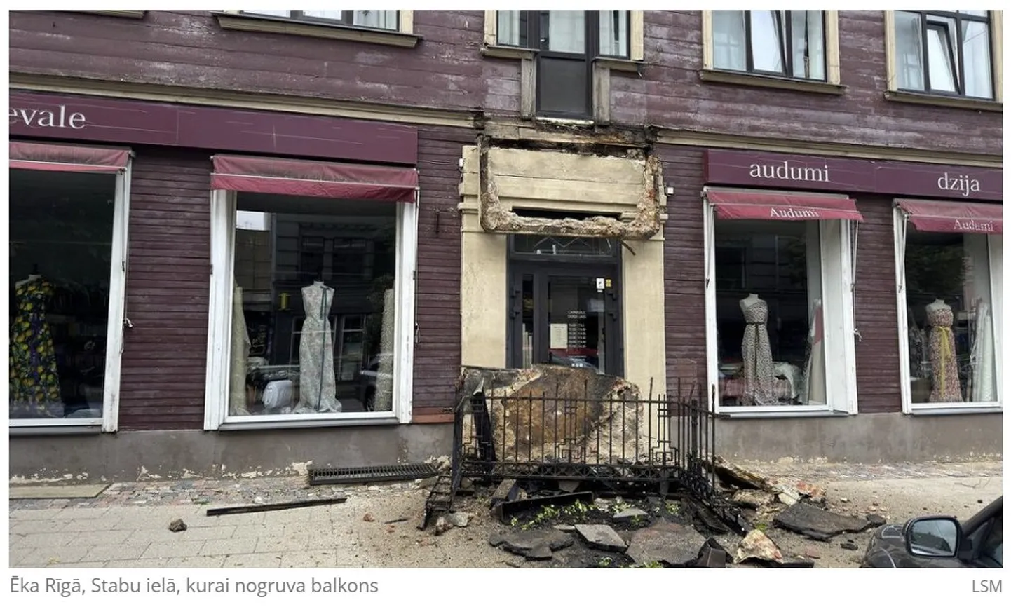 Упавший балкон на улице Стабу