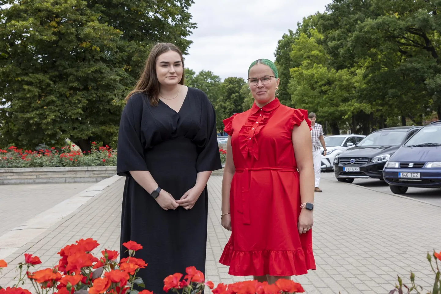 Kaisa Lota Õispuu (vasakul) ja Merle Mänd on uueks kooliaastaks valmis.
