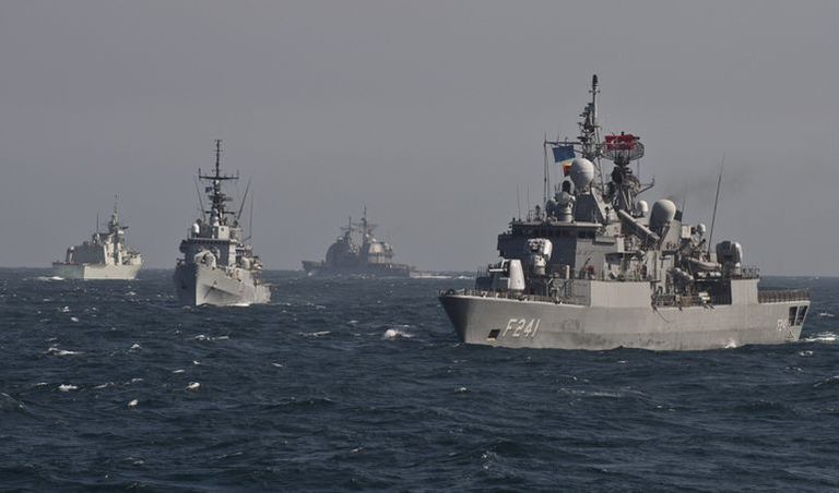 Корабли Второй группы ВМФ НАТО в марте 2015 года на учениях, прошедших в Черном море.