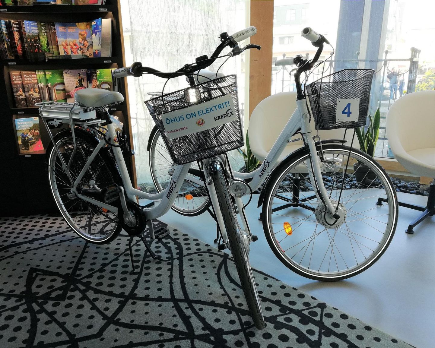 Elektrijalgratast saab Rakvere turismiinfopunktist tasuta laenutada.