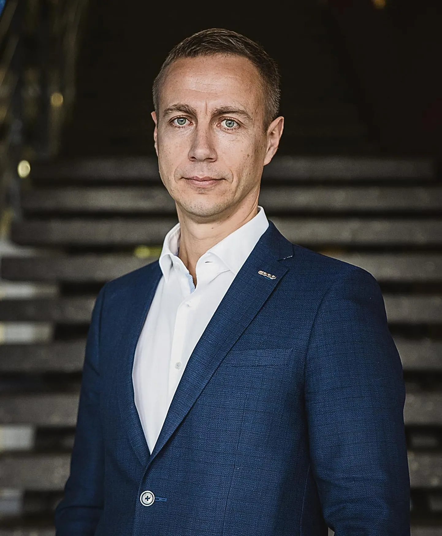 Coop Panga ­juhatuse esimees Margus Rink teab oma kogemusest, et maal läheb sularaha vaja rohkem kui linnas.