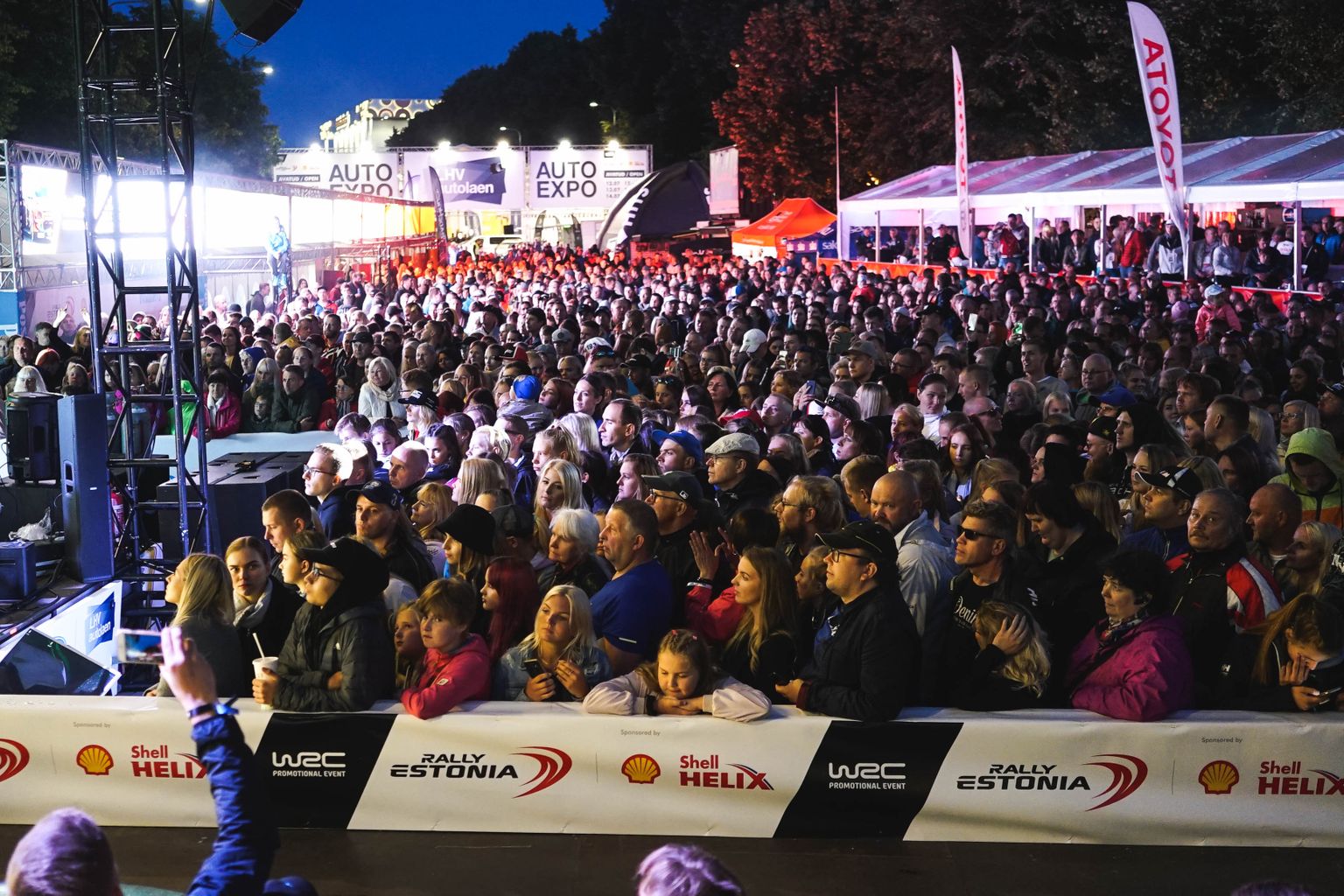 Rally Estonia raames korraldatud kontsert, kus lõhuti väärtuslik helitehnika.
