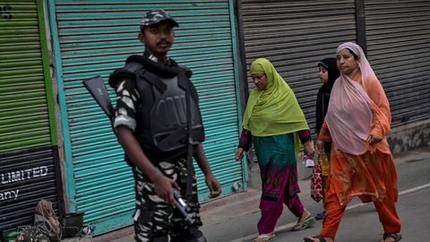 Paremäärmuslased juhivad eurosaadikute visiiti India Kashmiri