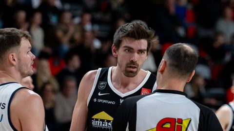 Valmieras komanda izlīdzina rezultātu LBL finālsērijā