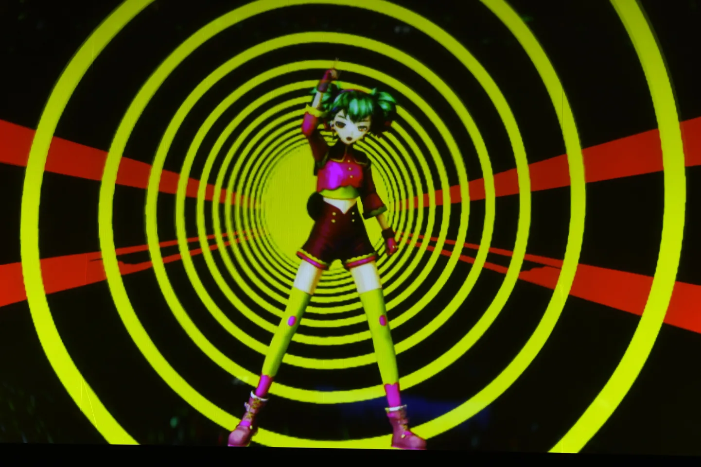 Hatsune Miku on üks virtuaalsetest tegelastest, see esineja on üles astunud päris suurkontsertidel hologrammina. Digitaalsed tegelaskujud vallutavad praegu moetööstust, mõnedel juhtudel ka päris modellide digikloonidena.