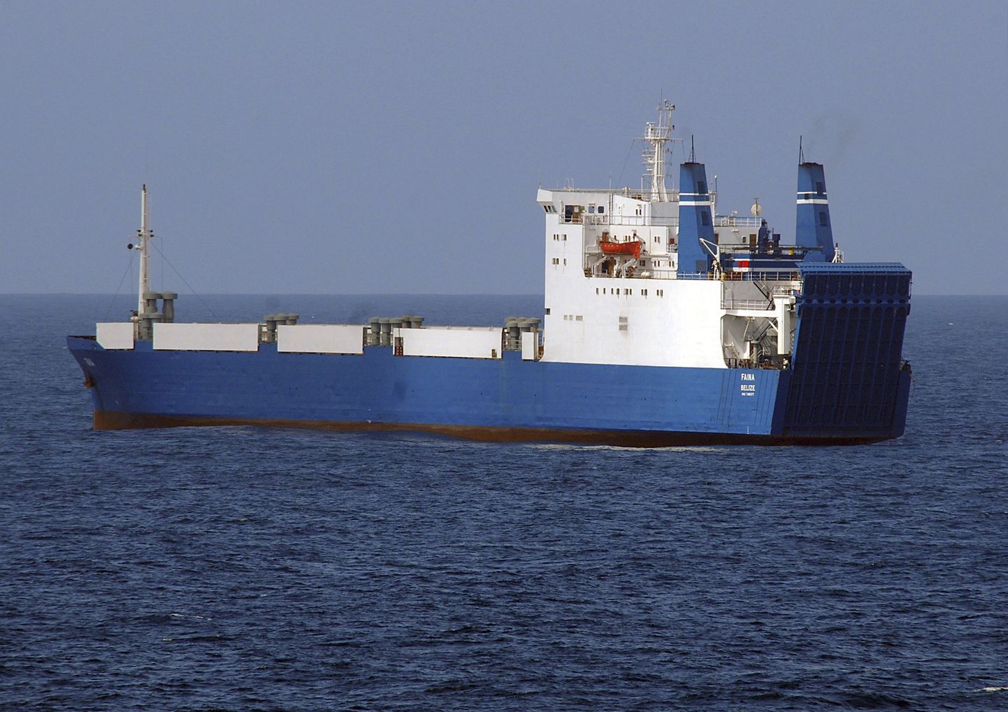 Somaalia piraatide kätte langenud Ukraina kaubalaev Faina.