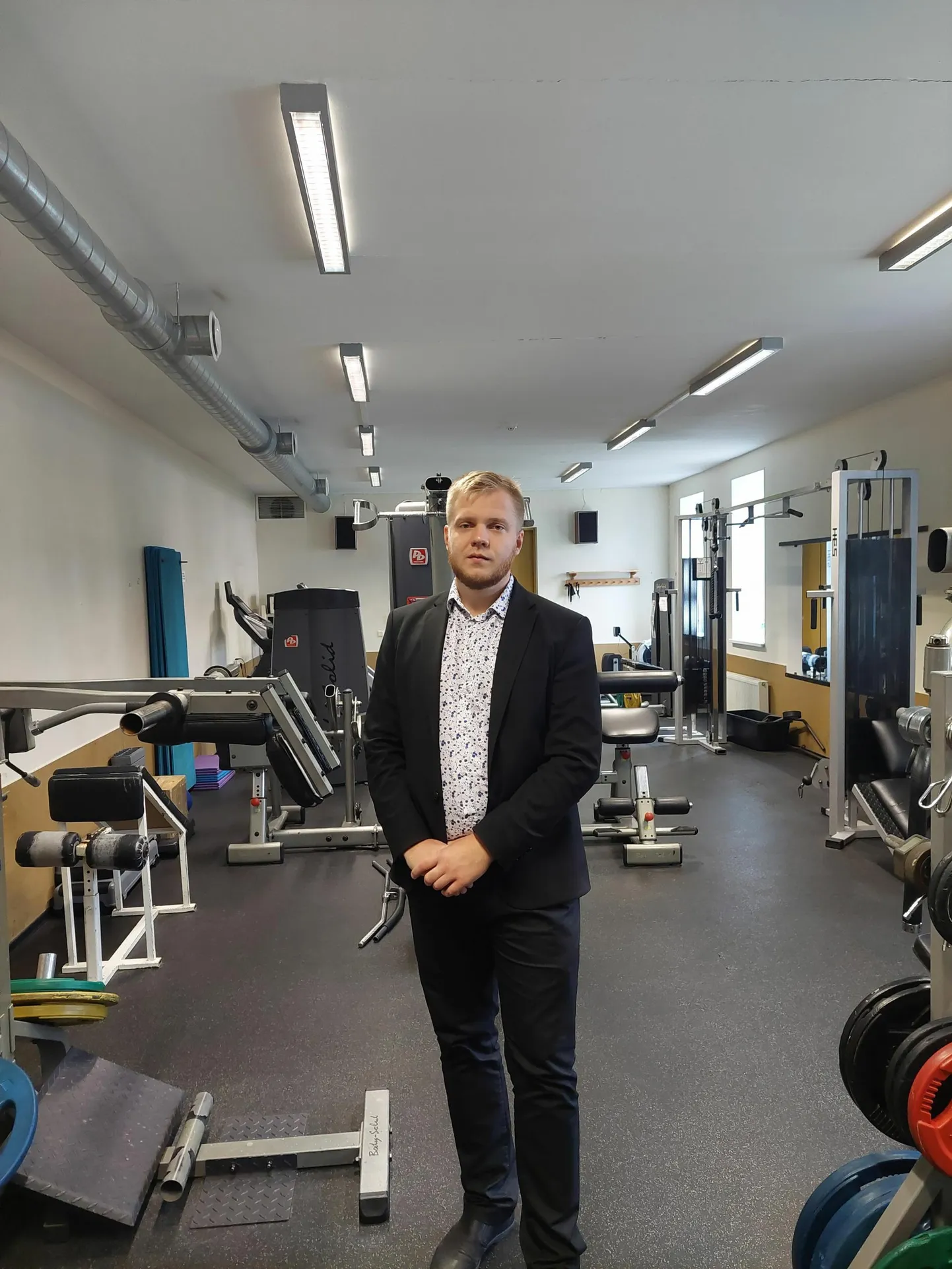 Põlva spordikooli direktor Markus Käo nentis, et jõusaal on tõesti kehvas seisus, kuid raha uue ehitamiseks ei ole.