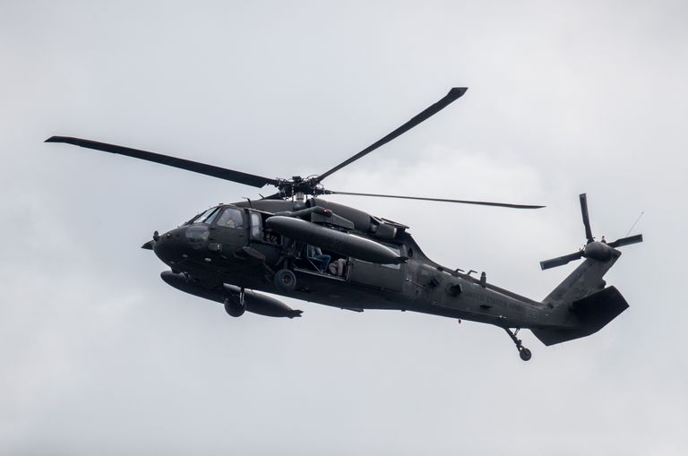 Black Hawk kopter Tallinna südalinna kohal USA asepresident Mike Pence visiidi eel.