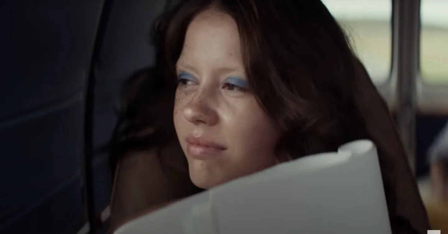 Mia Goth õudusfilmis «X»
