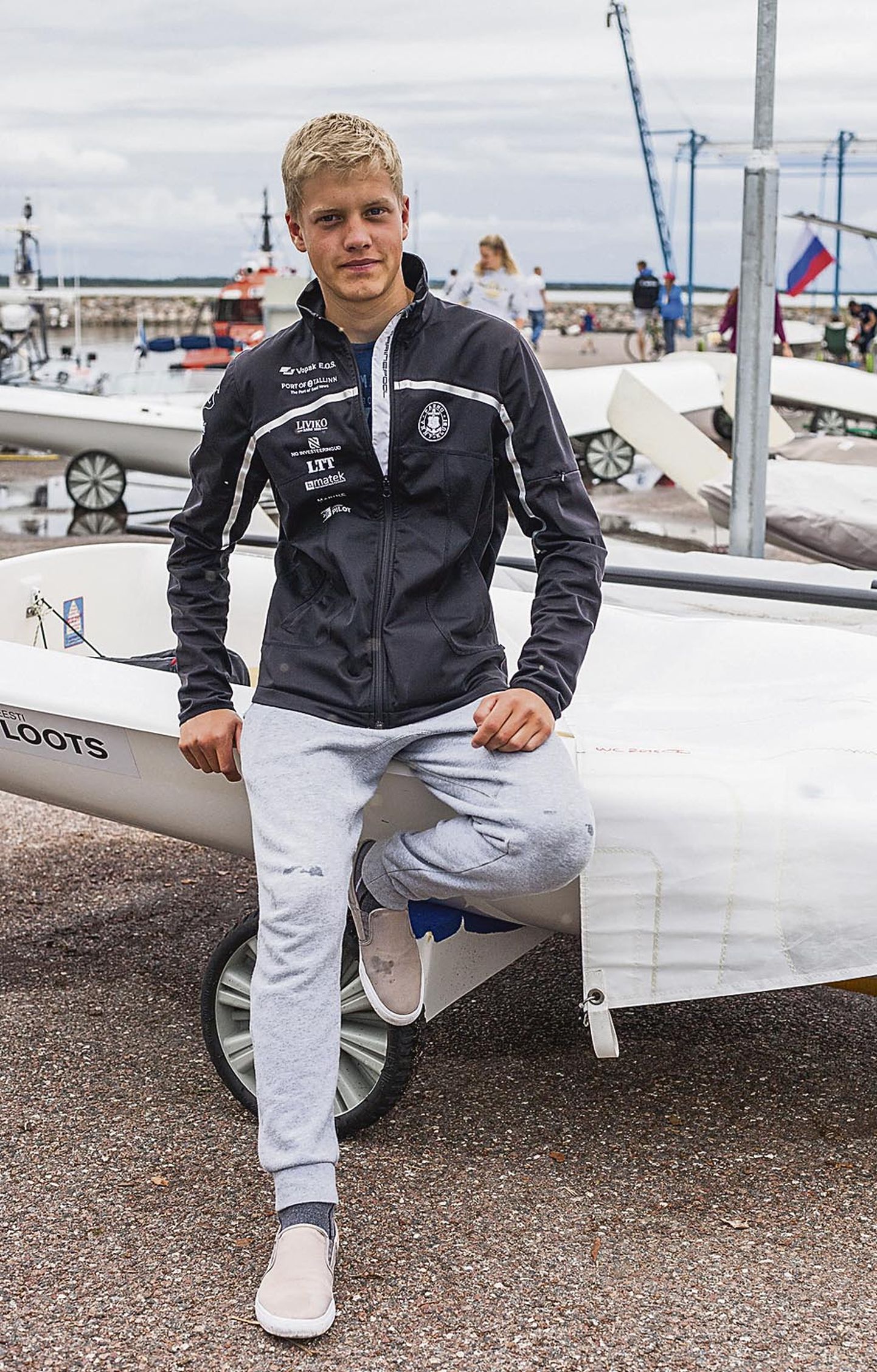 16aastane purjetaja Keith Luur on saavutanud suurepäraseid tulemusi nii mereveel kui jää peal võisteldes.
