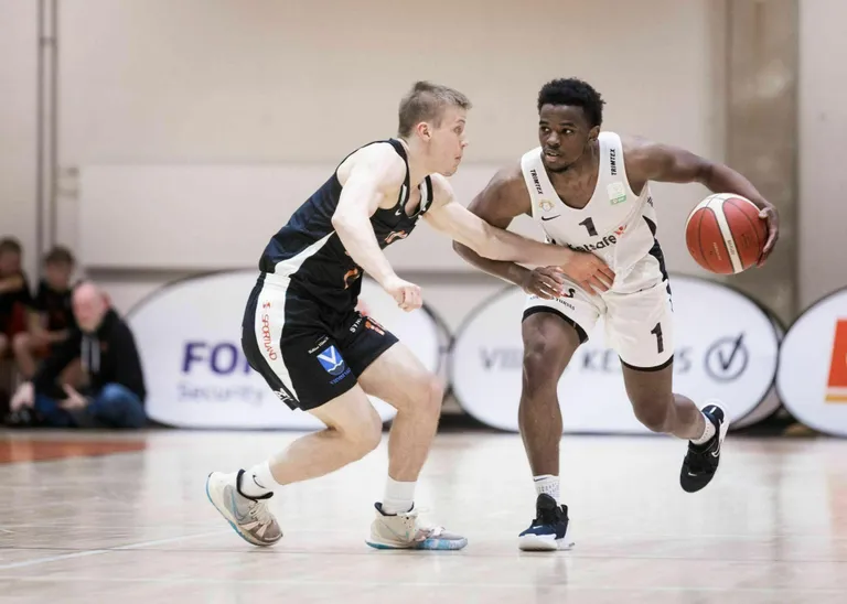 Isaiah Hart (palliga) tõusis meeskonna üheks liidriks.