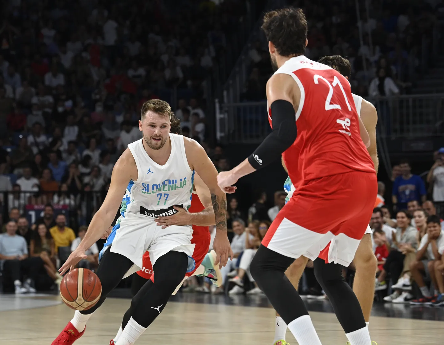 Luka Doncic palliga.