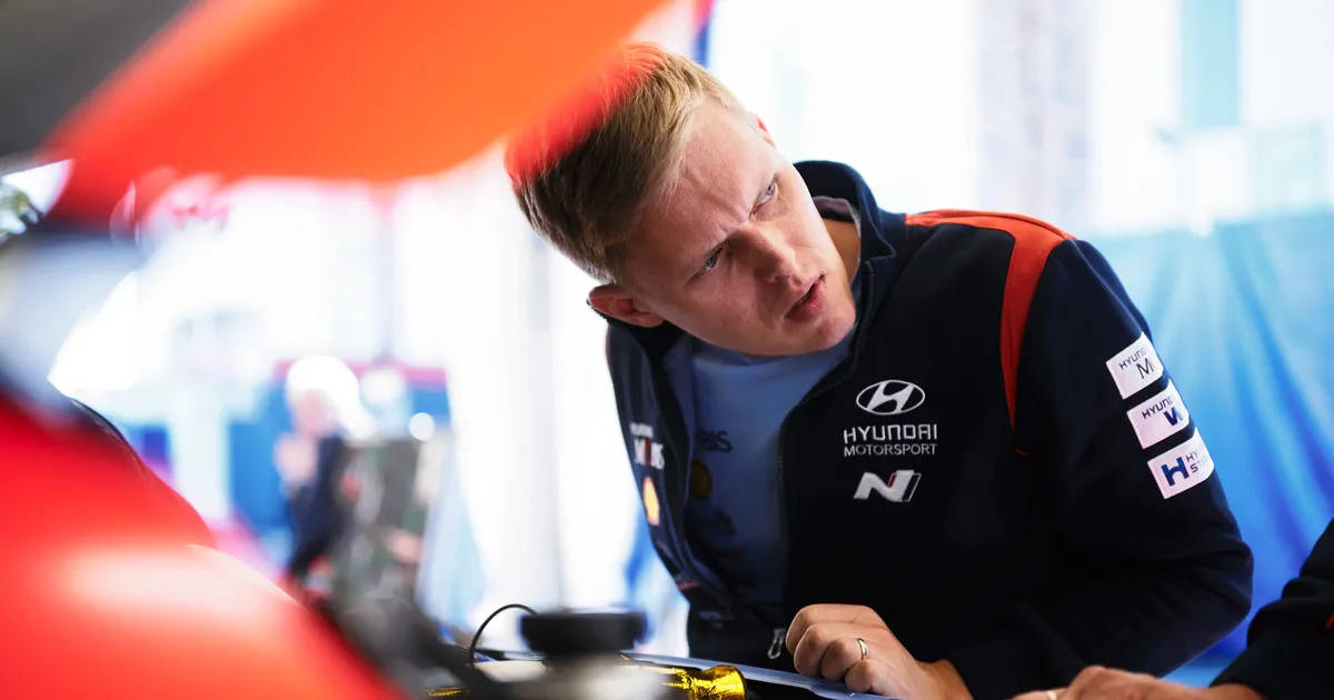 Miks sõidab Hyundai «suur prioriteet» Tänak järgmisel rallil ikkagi vana autoga?