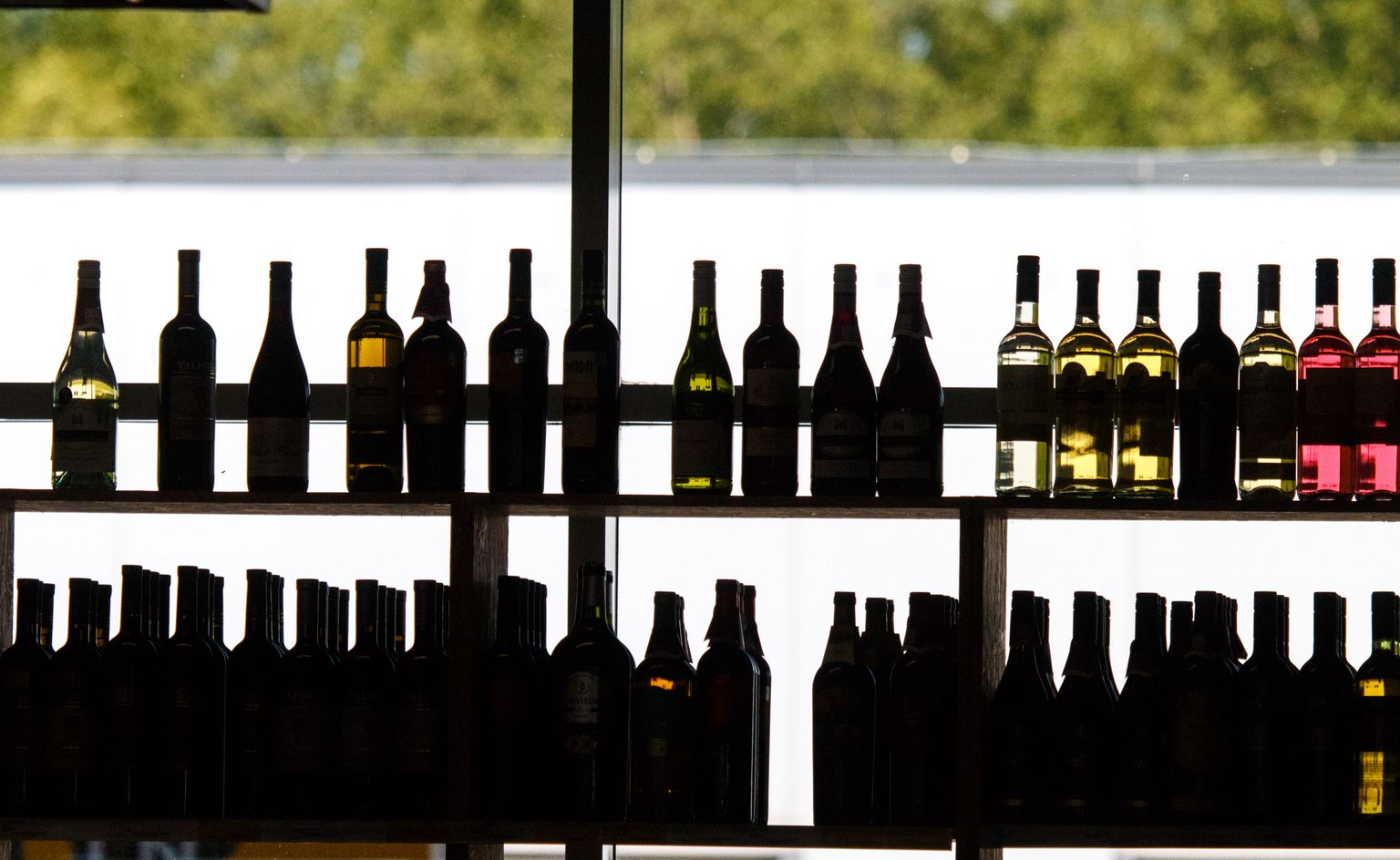 Soomes kolib alkoholimüük riigipoodidest ja kohvikutest rohkem tavakauplustesse.